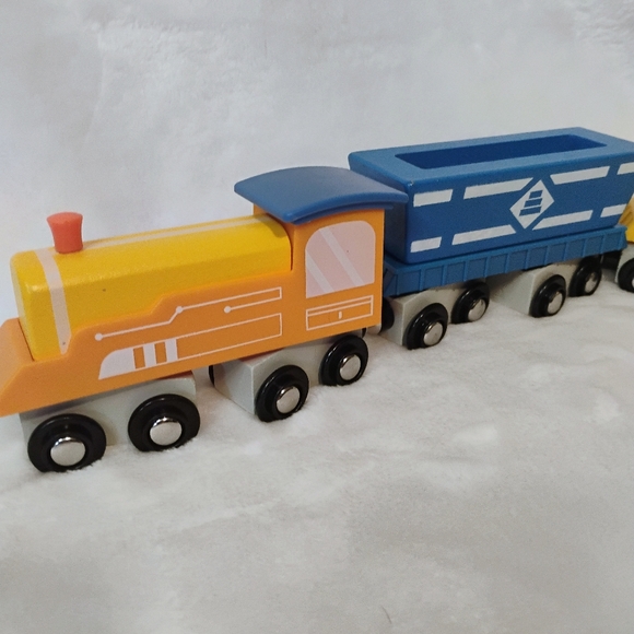 Gigglescape Magnetic Wooden Train Cars Engine Caboose Set Of 5 Target Toys A - Picture 2 of 5